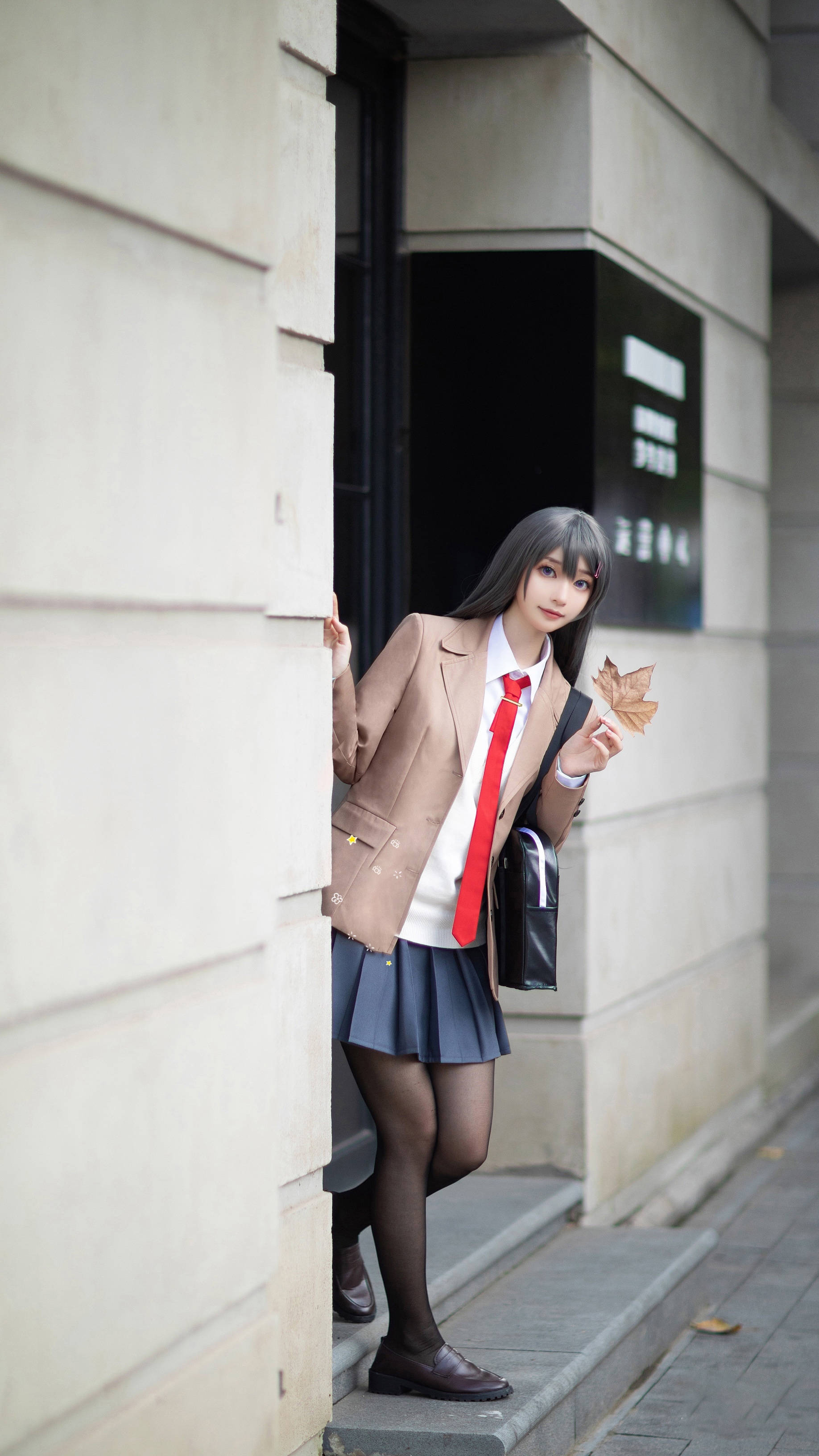 cos:长腿兔女郎学姐,来自放学路上的场景_手机搜狐网