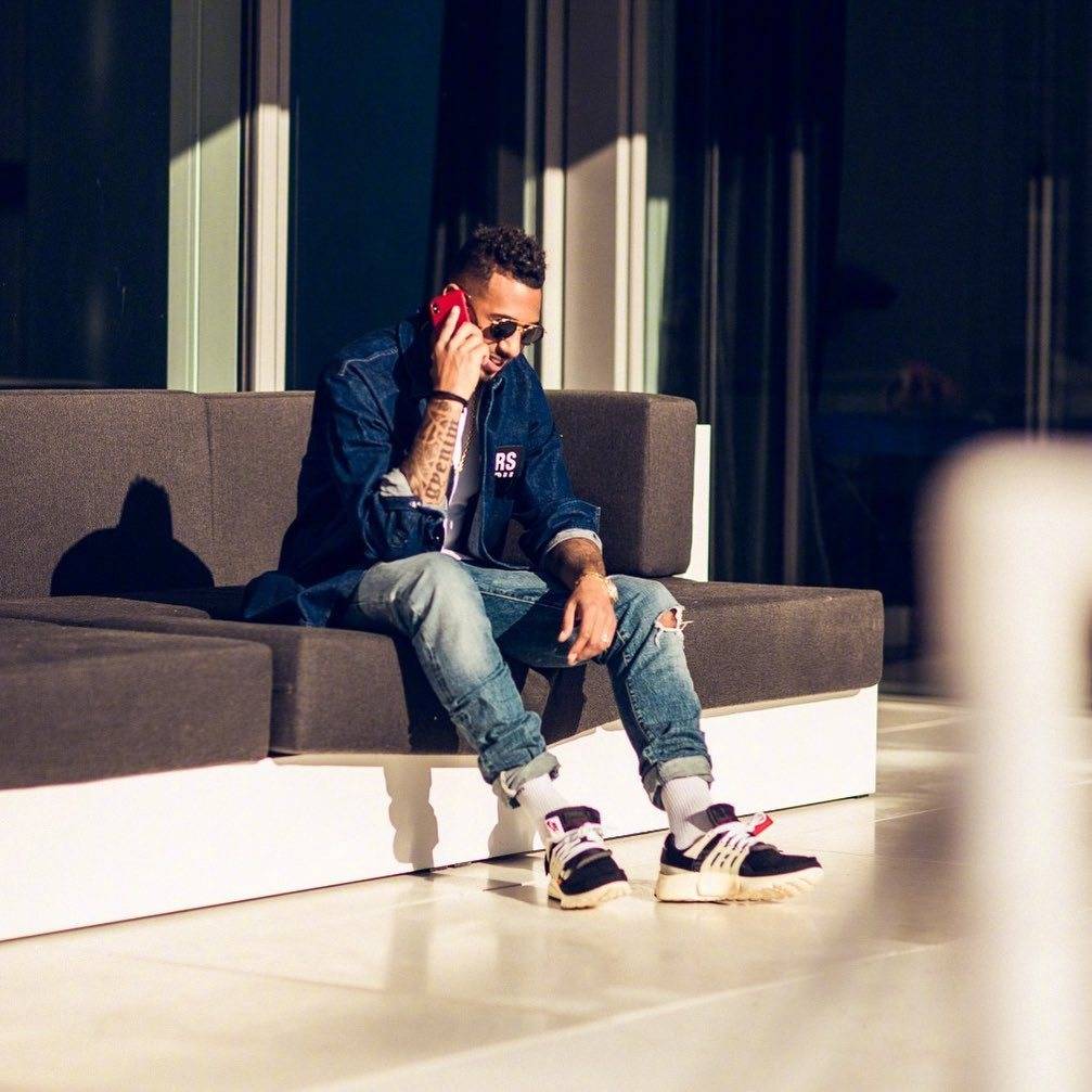 小四看球 11-05 14:45 订阅 众所周知,博阿滕无论是在拜仁还是曾经在