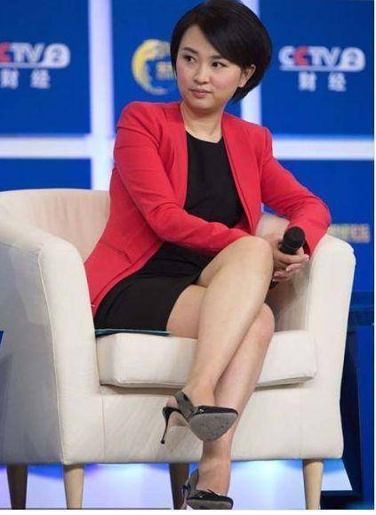 她曾财经频道最年轻主持人,也是欧阳夏丹的小迷妹,如今去哪了