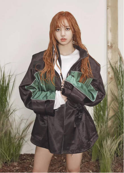 人间芭比lisa太百变甜美公主性感妖精私服穿搭