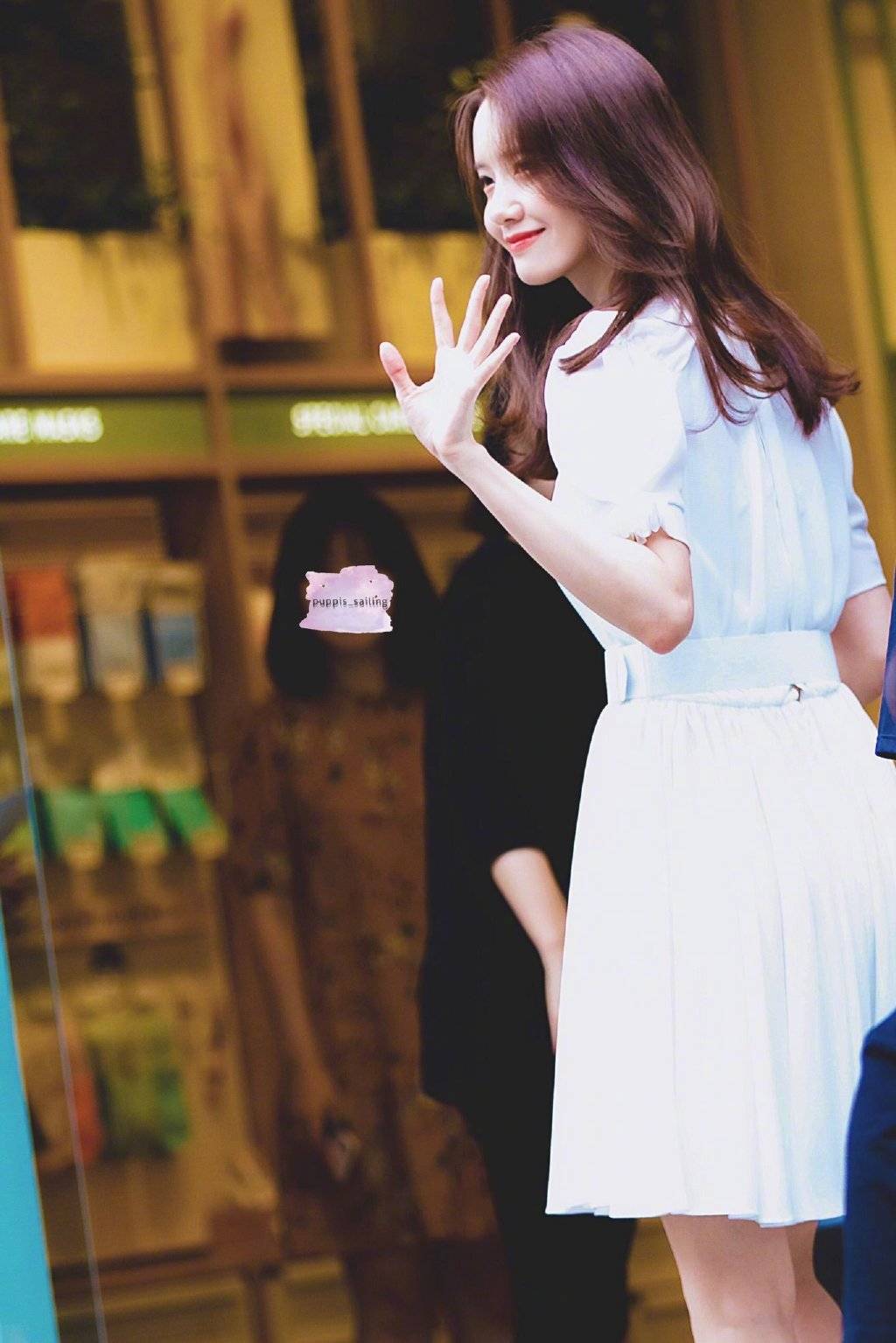 相信对于林允儿大家都不会陌生吧.她是来自韩国,少女时代的成员.