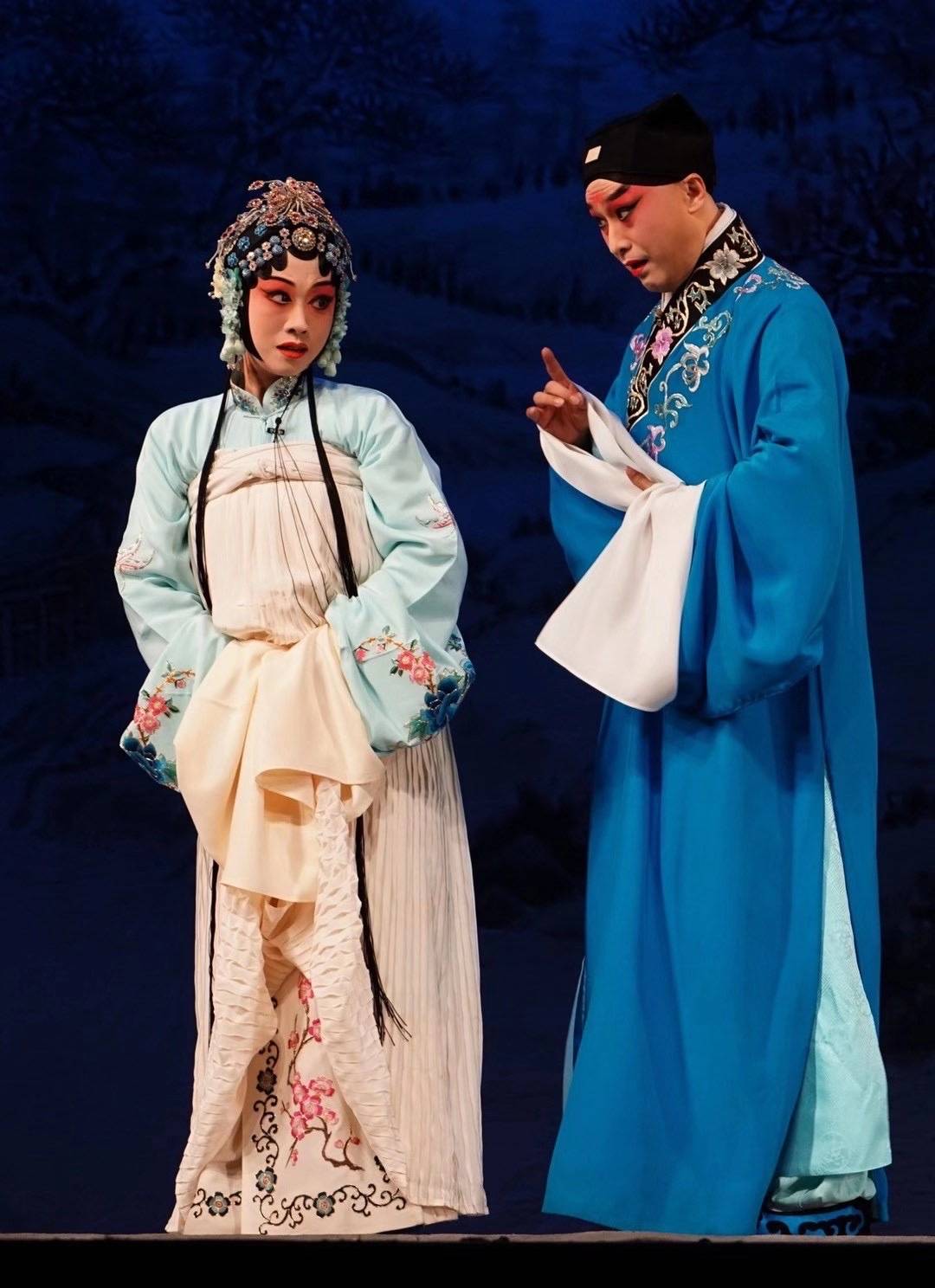 昆剧《拜月亭》亮相第三届紫金京昆艺术群英会_手机搜狐网