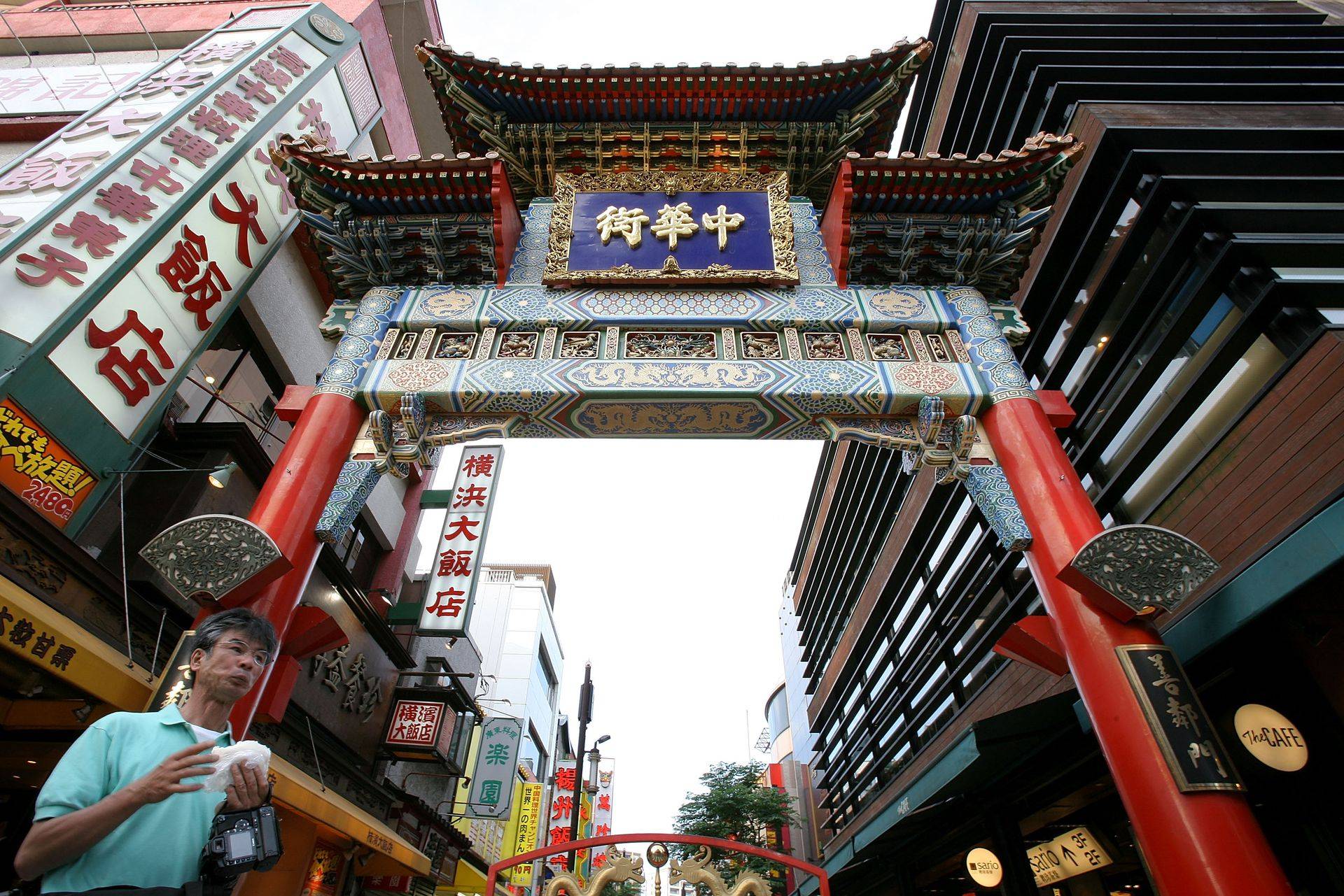 日本横滨最大唐人街一条街都是中国元素