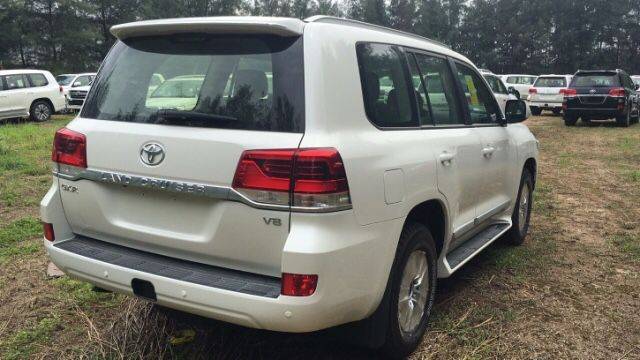 2020款丰田酷路泽4500高品质柴油越野详解