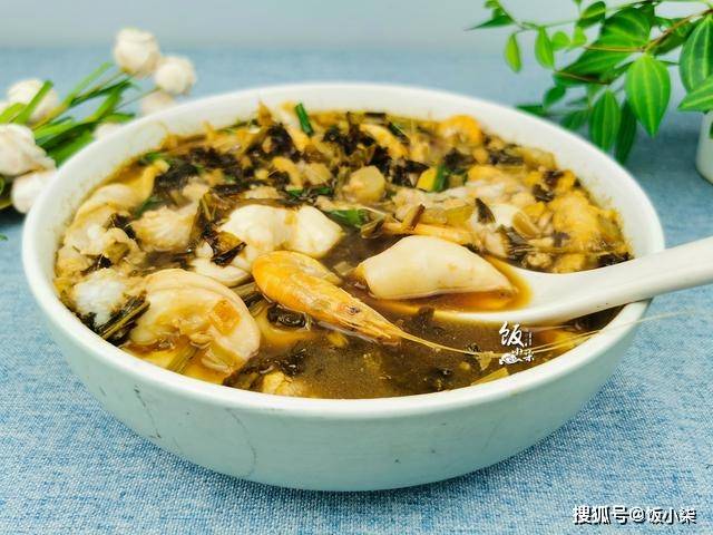不管什么海鲜,用咸菜搭配都很好吃,沿海人教你咸菜烧海鲜的做法
