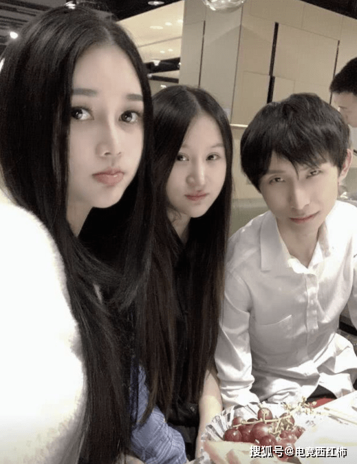 梦泪真名叫肖闽辉梦嫂真名叫魏苗苗看到粉丝给他小孩取的名字梦泪笑了