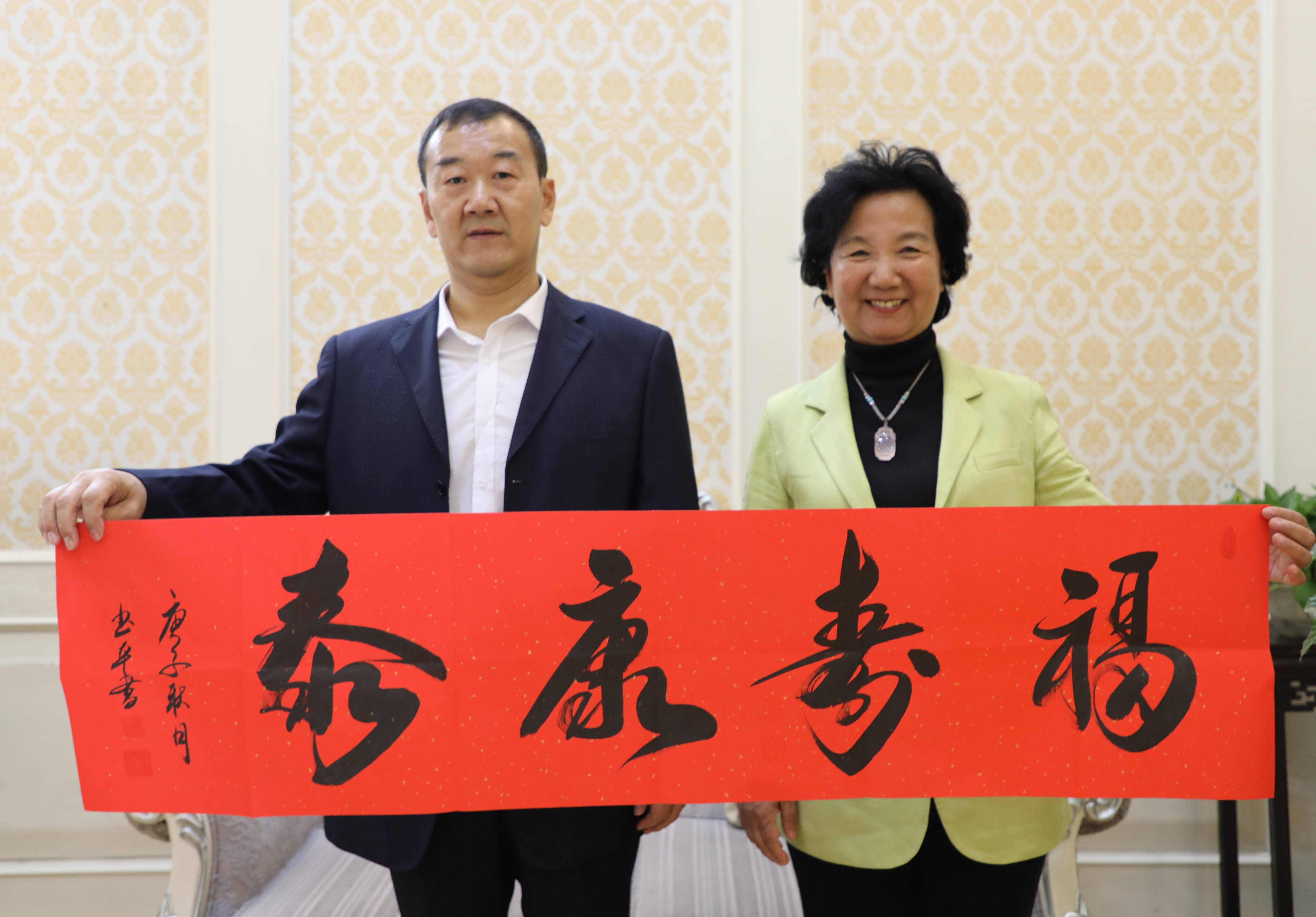 著名书法家陈书平:行云流水 形神兼备 气势磅礴 龙飞凤舞