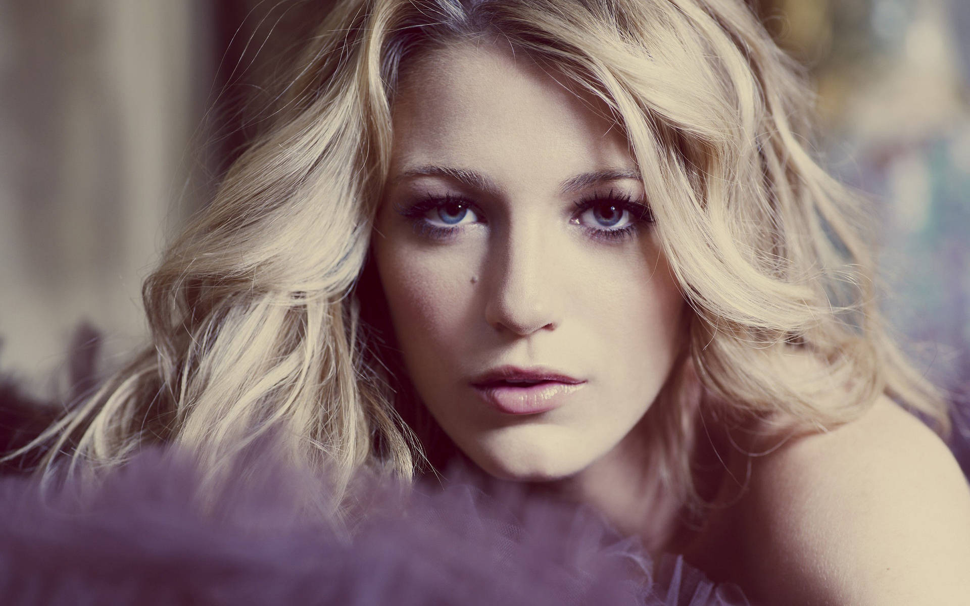 读大学不想演戏,却被家人铺好路,人生轨迹都被推动着_布莱克·莱弗利