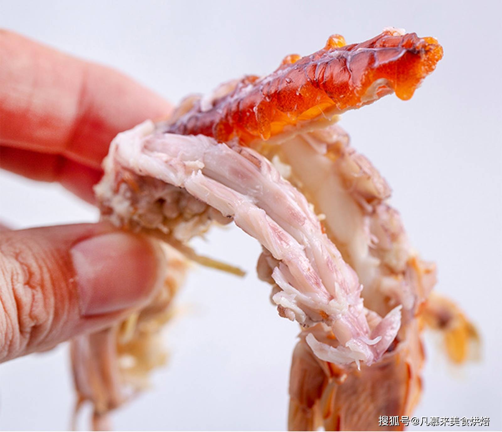 皮皮虾好吃不好剥皮皮虾怎么剥2种妙招教您轻松剥皮皮虾1分钟剥出完整