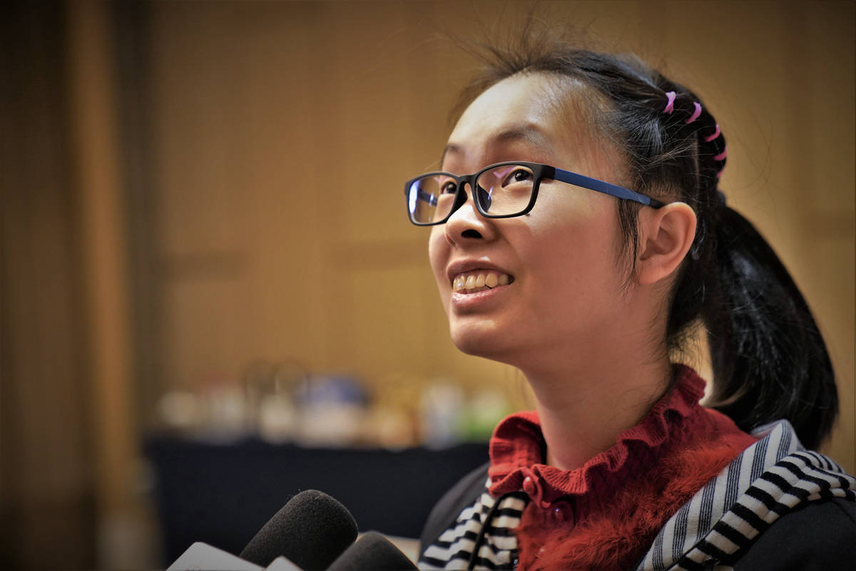 周泓余荣膺女子名人:今年状态越来越好 每一年都有进步_手机搜狐网