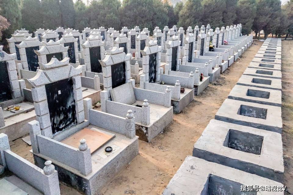 十月初一寒衣节:祭奠先人慎终追远,殡葬改革任重道远_坟墓