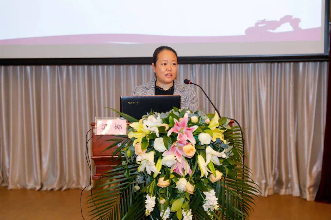 北京儿童医院心脏超声科张红菊教授作《超声心动图标准切面及观察