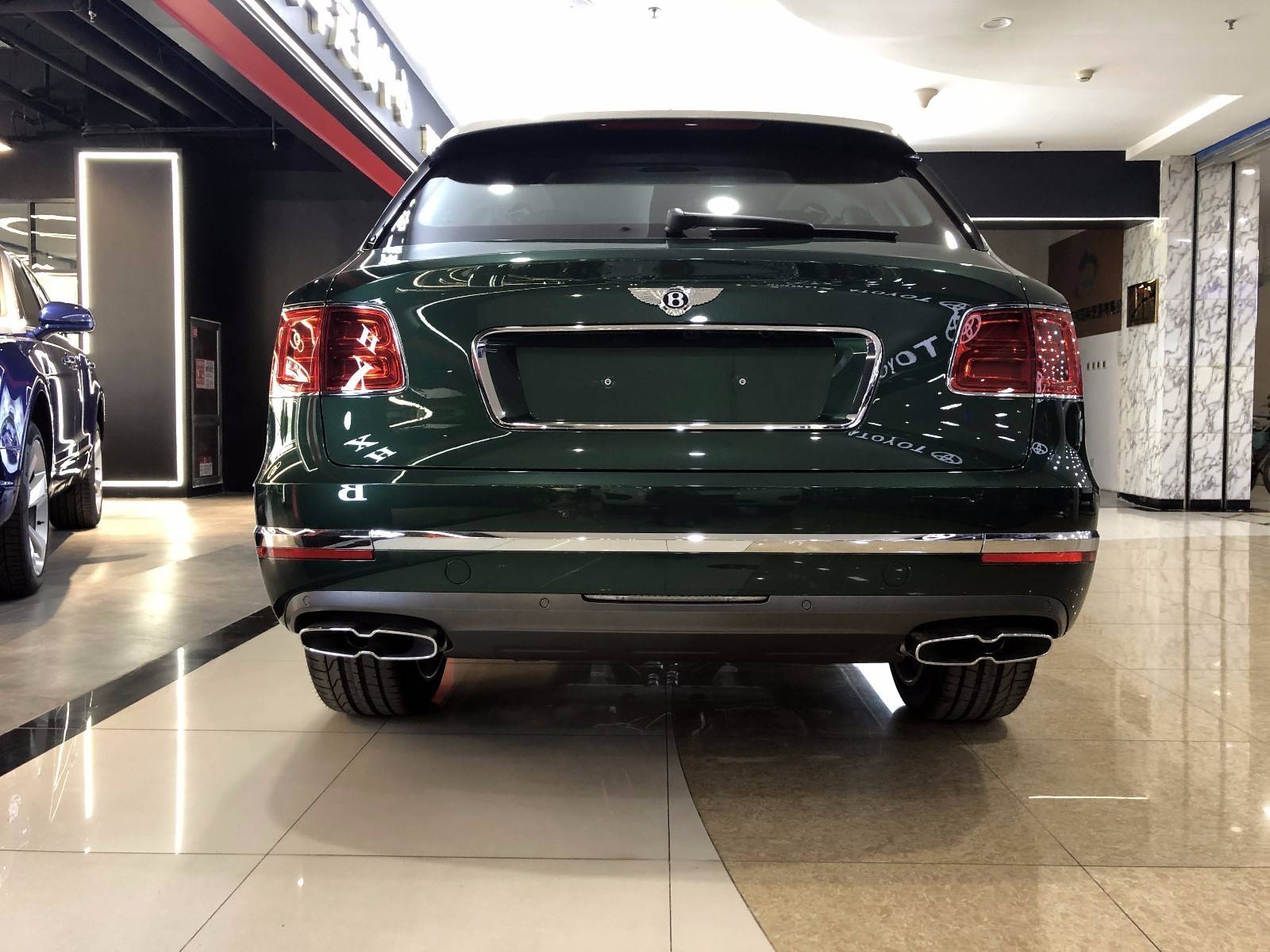 2020新款宾利添越大减价 马力十足价格划算