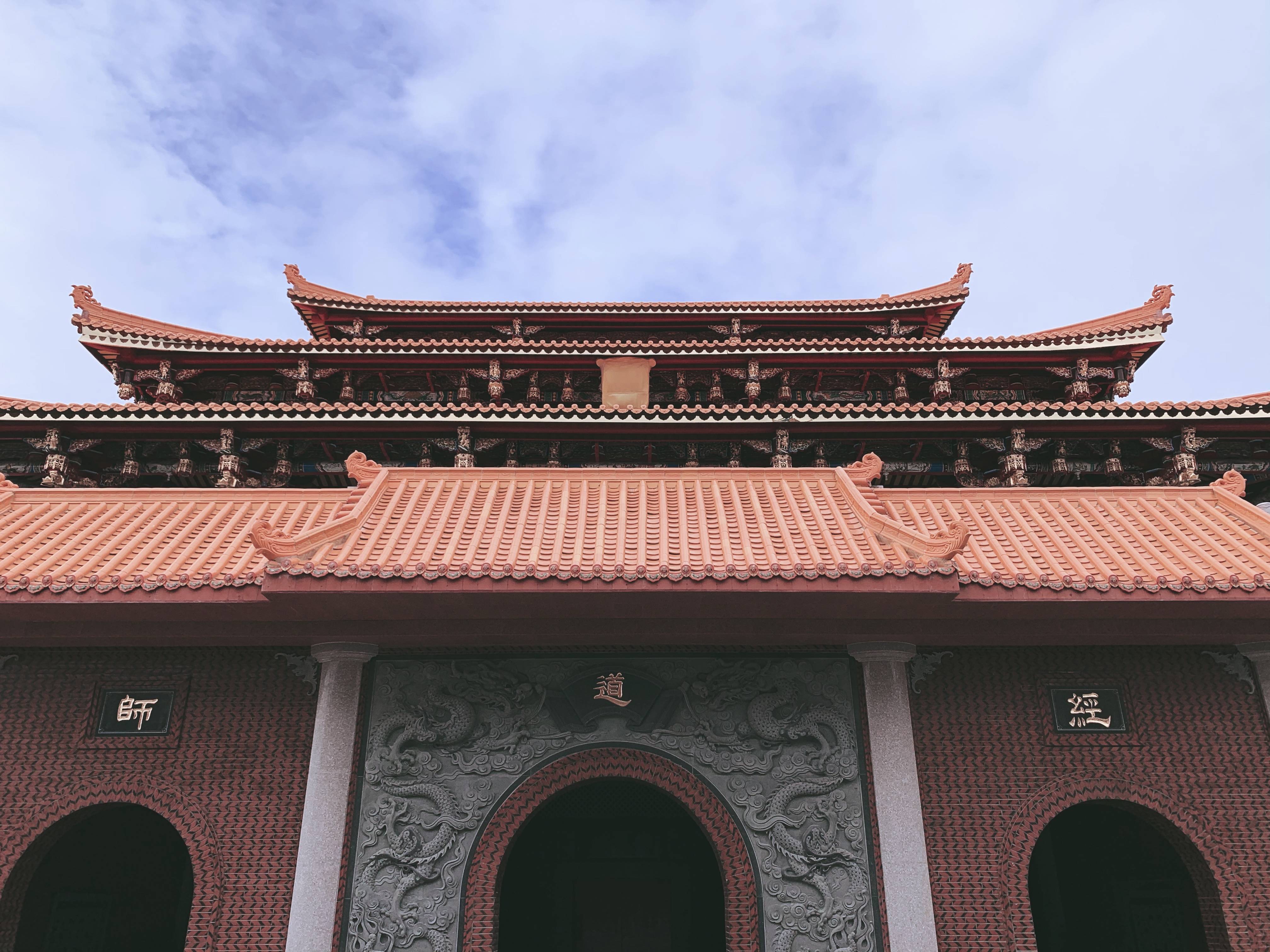 道观佛寺不设功德箱,改为扫码支付,怪异的佛寺道观_手机搜狐网