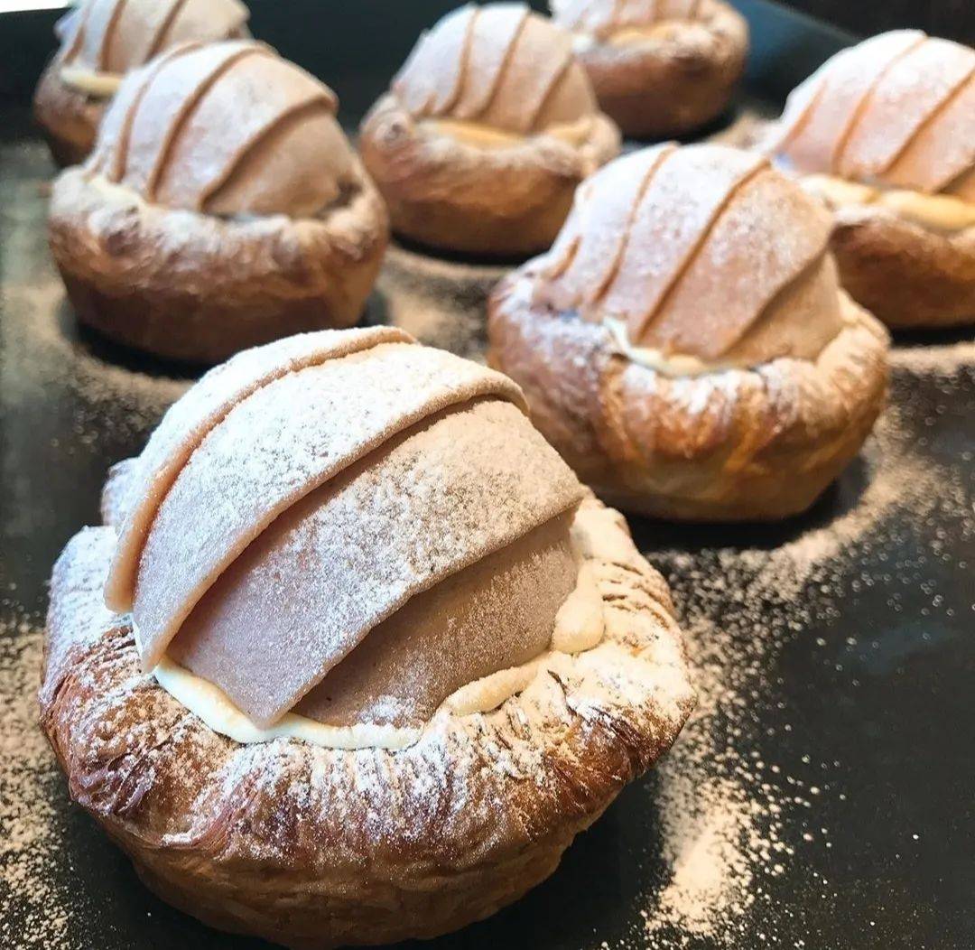 (牛奶栗子蒙布朗可颂)