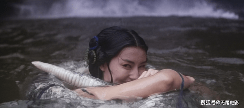 台湾上映遭抵制,内地播出删减17分钟,你所不知道的《青蛇》