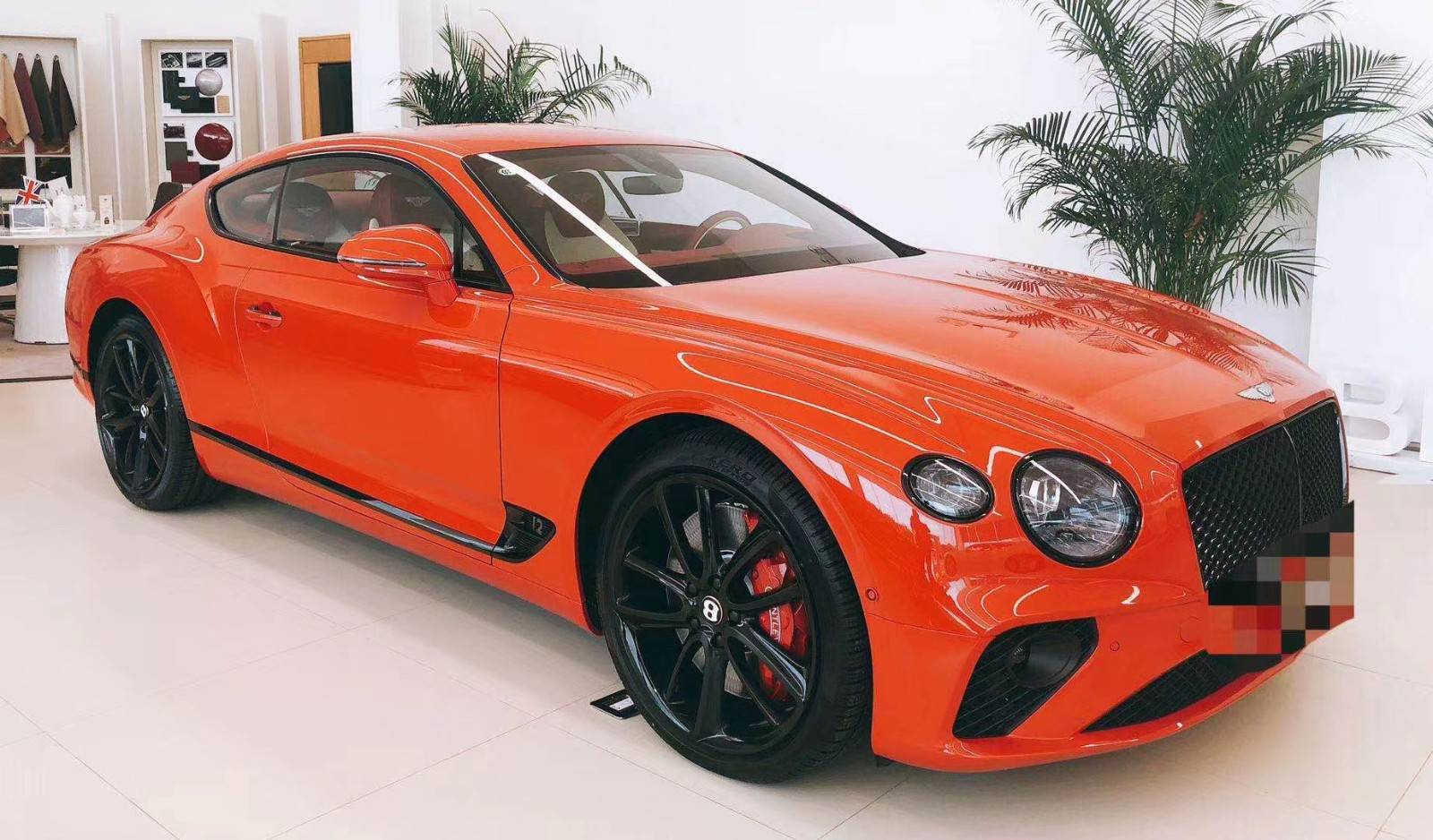 2020款宾利欧陆优雅大气 精湛工艺手续随车