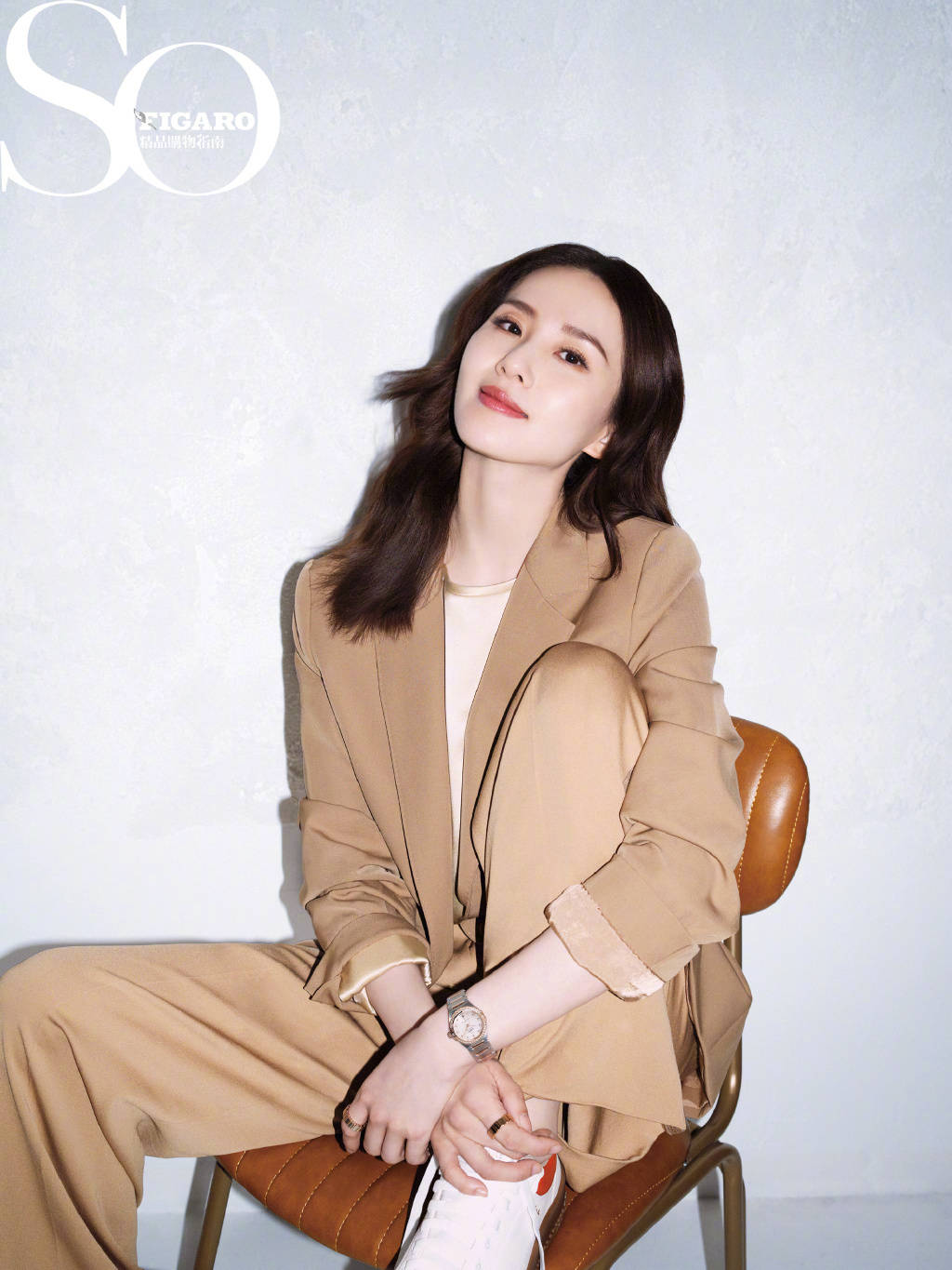 刘诗诗初冬午后大片,简单优雅格调,初冬温暖惬意时光_手机搜狐网