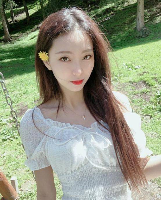 范子铭女友比其大3岁堪称广东最美啦啦队队长自曝最喜欢阿联