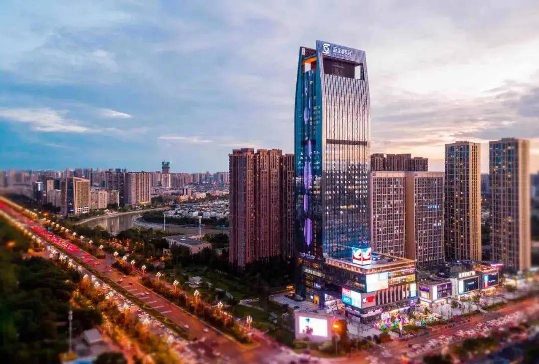 四川省人大常委会副主任达州市委书记包惠一行调研蓝润集团丨蓝资讯润