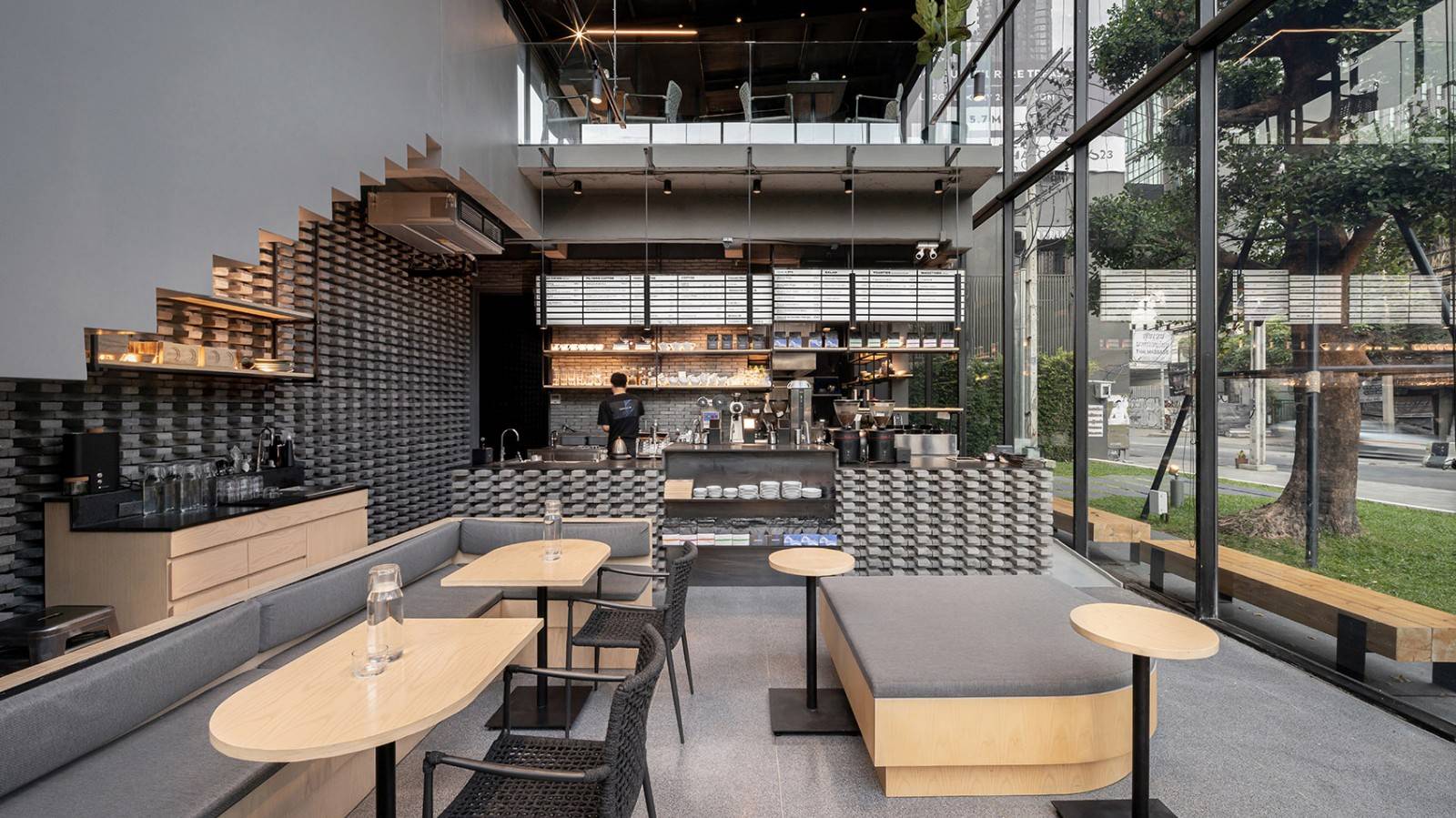 曼谷异域风情品牌咖啡厅设计