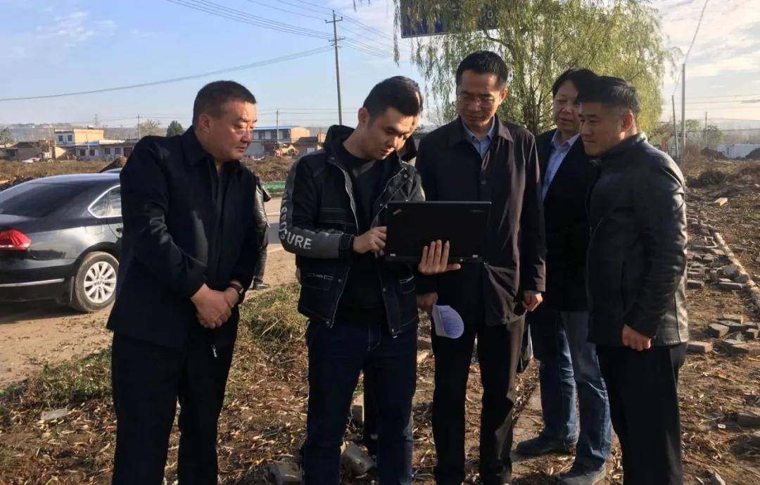 王高锋一行先后来到武功镇游客服务中心征地现场,武功县第二人民医院