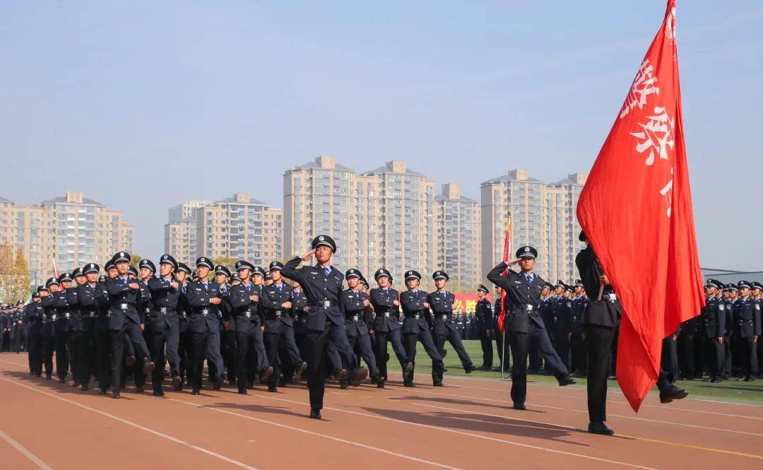 超燃河南警察學院閱警現場沒看夠點這裡