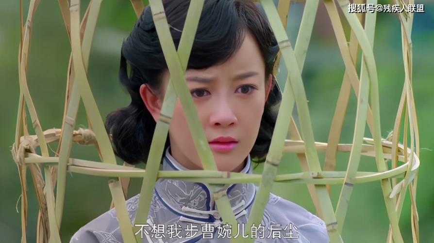 浸猪笼详解:就是把犯人放进猪笼,通常是处刑偷情(通奸)的人