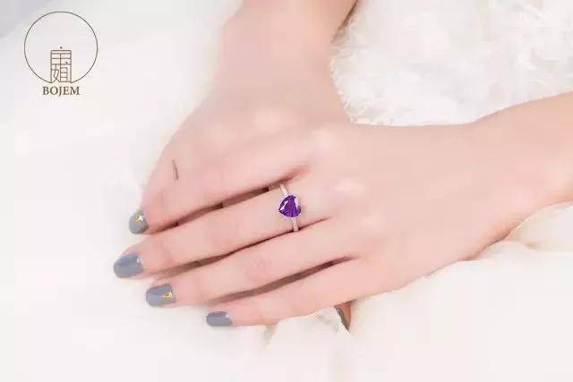 8大“紫气东来”宝石，戴上后半辈子大富大贵！简直太美……
