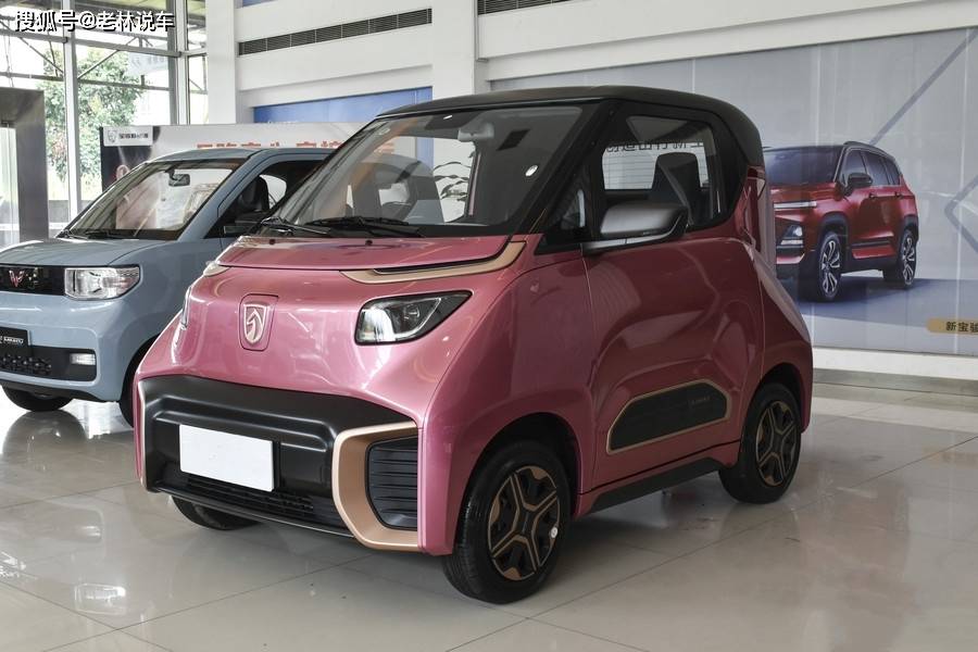 既能遮风挡雨又能好开好停5万多的e200堪称出行利器