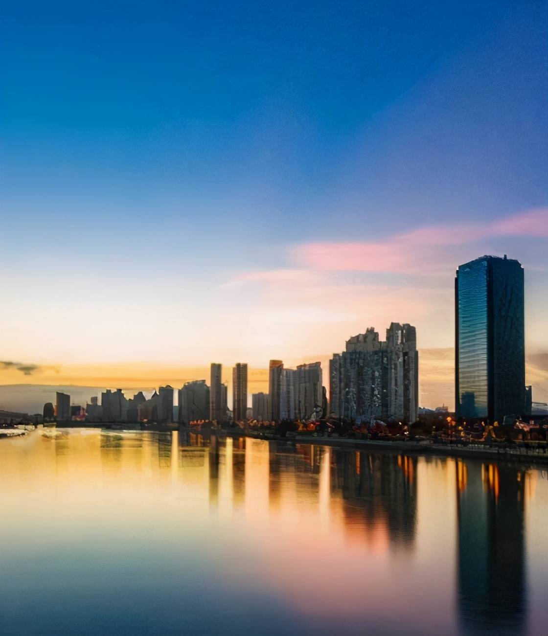 一府封江,万峰竞藏丨迭新福州滨江人居想象