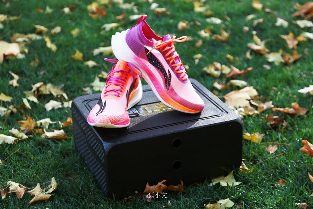 识货丨李宁飞电2.0elite评测 每一步蹬踏都弹力无限