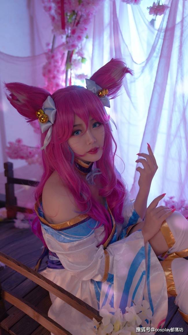 cos:九尾妖狐阿狸,在等待召唤师的降临