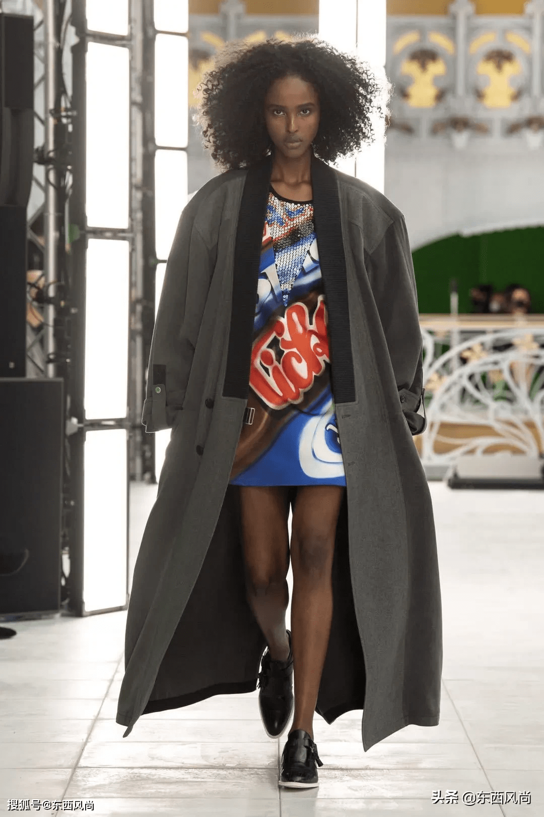 lv2021春夏女装大秀,打破对服装的刻板印象,感觉更自然_手机搜狐网