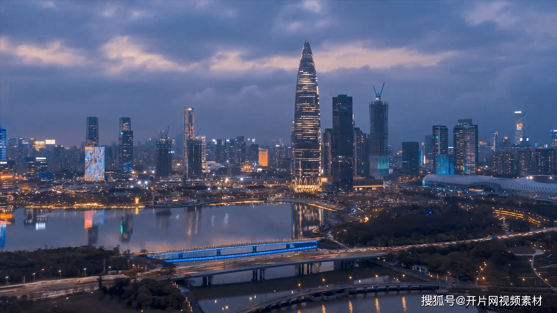 华润"子弹头"大厦,太不讲武德了,不愧是深圳湾第一地标