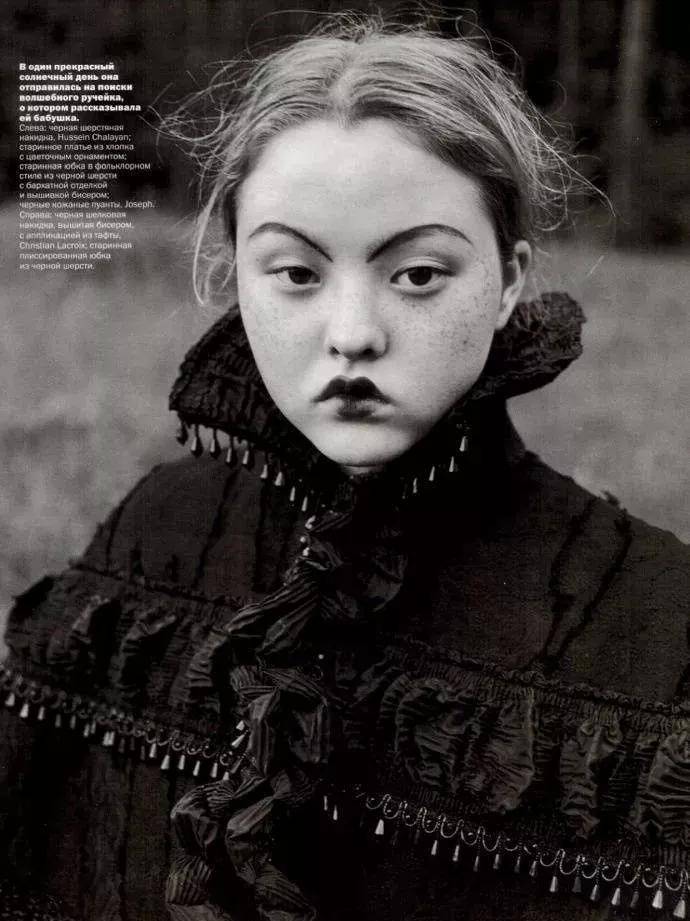 全球最矮超模戴文青木凭借一张东方娃娃脸横扫欧美时尚界