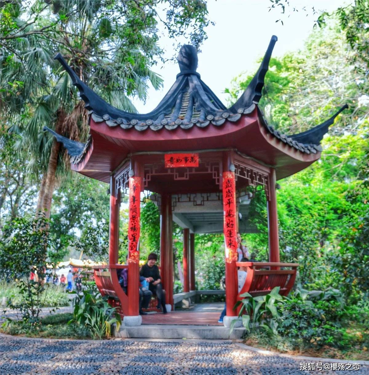 福州也有西湖公園,已有1700多年的歷史,被譽為