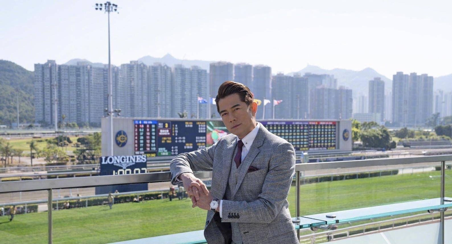 郭富城的两个女儿现在都在读幼儿园,女儿回到学校都是讲普通话,在家