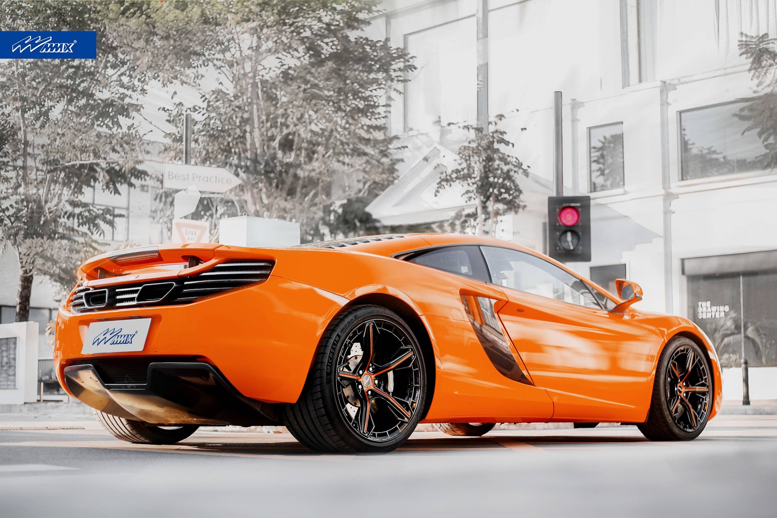 优雅的暴力机器-迈凯伦mp4-12c改mmx mf43