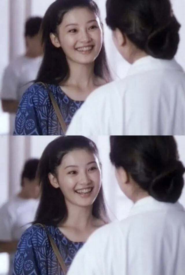 导演妻子徐帆又抛金句,声称和冯小刚是"仇人",美貌与智慧并存