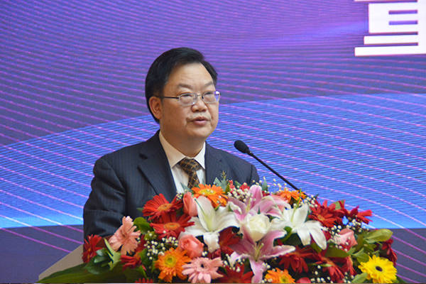 重庆理工大学mba教育十周年暨商道论坛举行_康骞