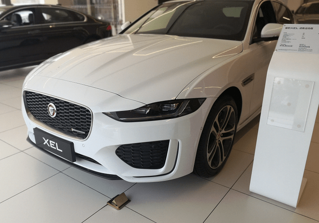 实拍奇瑞捷豹xel一年直降8万高颜值是亮点内饰特豪华