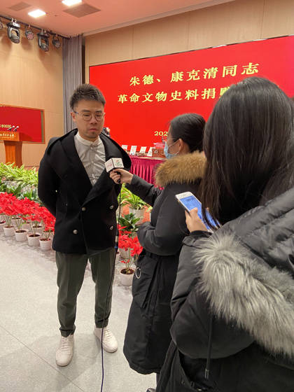 媒体采访朱和平将军