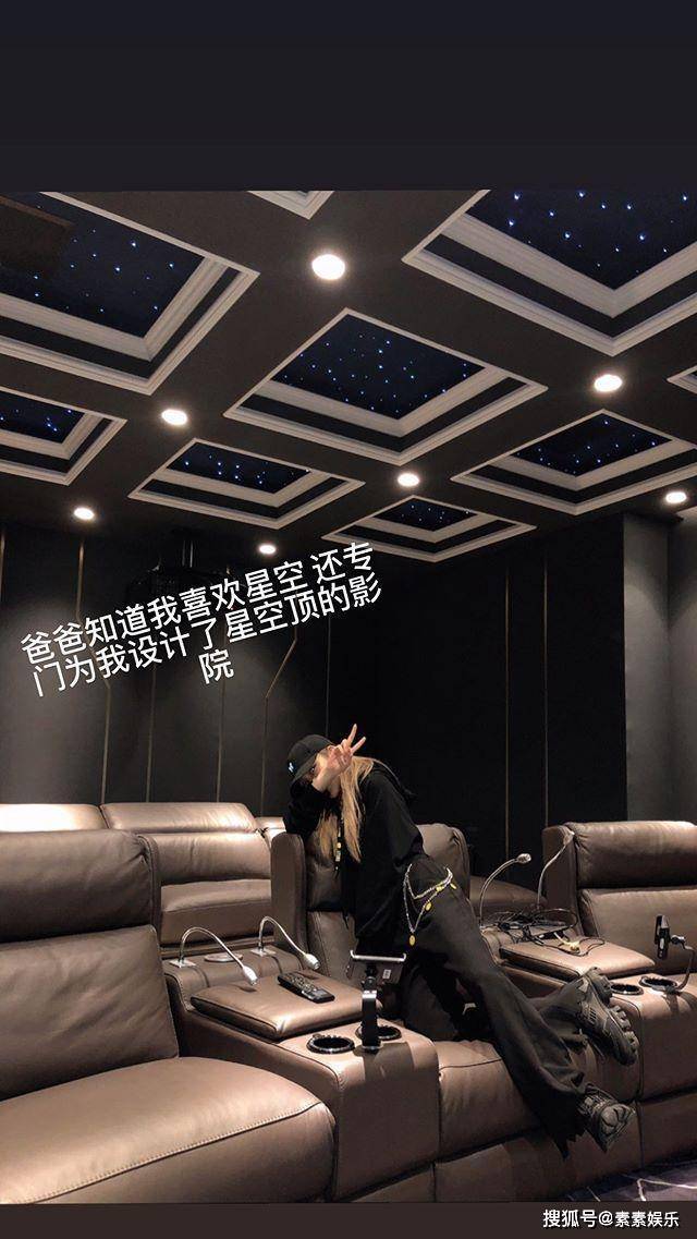 原创周扬青新豪宅曝光客厅直通到达二楼奢华玩具价格破百万