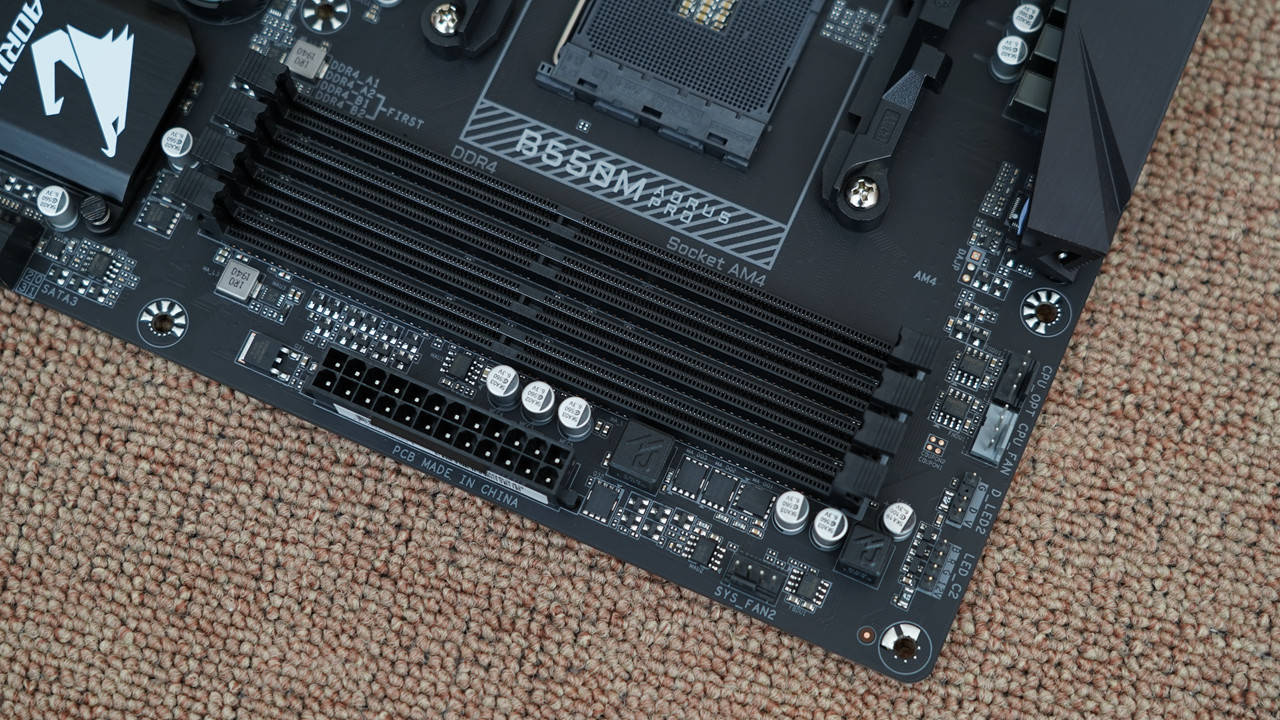 新一代A卡性能究竟如何?RX6800 PK RTX3070告诉你答案_主板