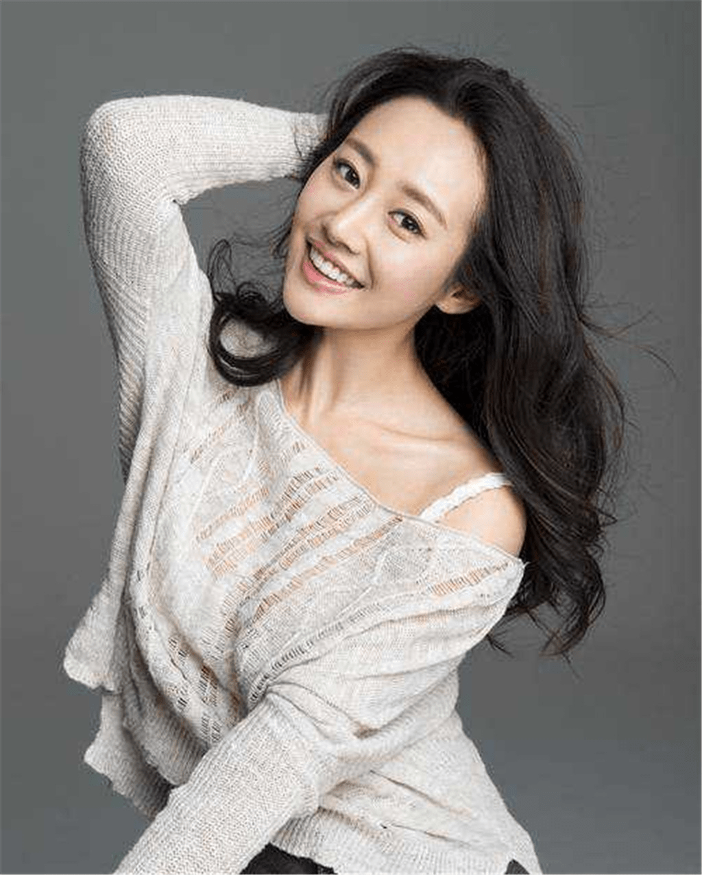 32岁的李纯,妩媚动人,女人味十足,李妈妈也是天生丽质-搜狐大视野-搜狐新闻