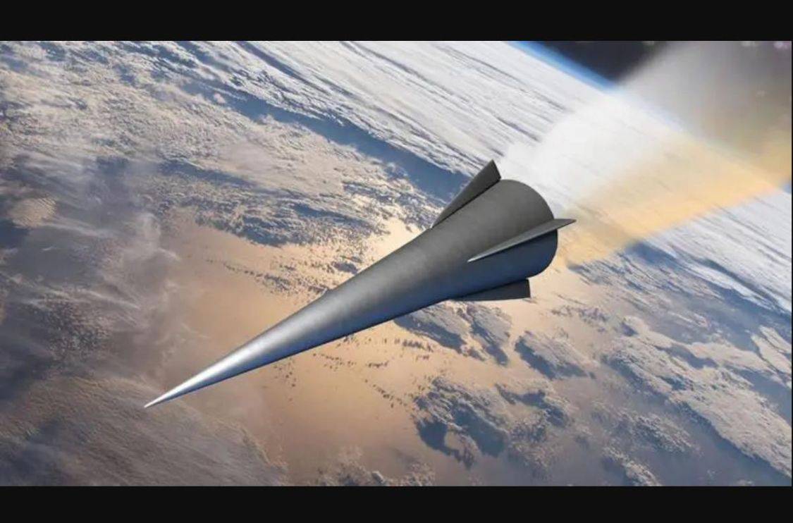 美国给万吨大驱装高超音速导弹,没想到尺寸太大,竟要拆除舰炮!