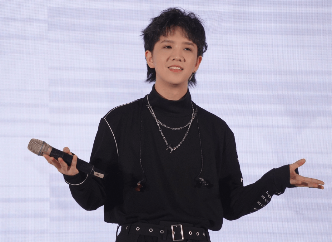 薛之谦郭聪明"神仙组合"被质疑买水军?