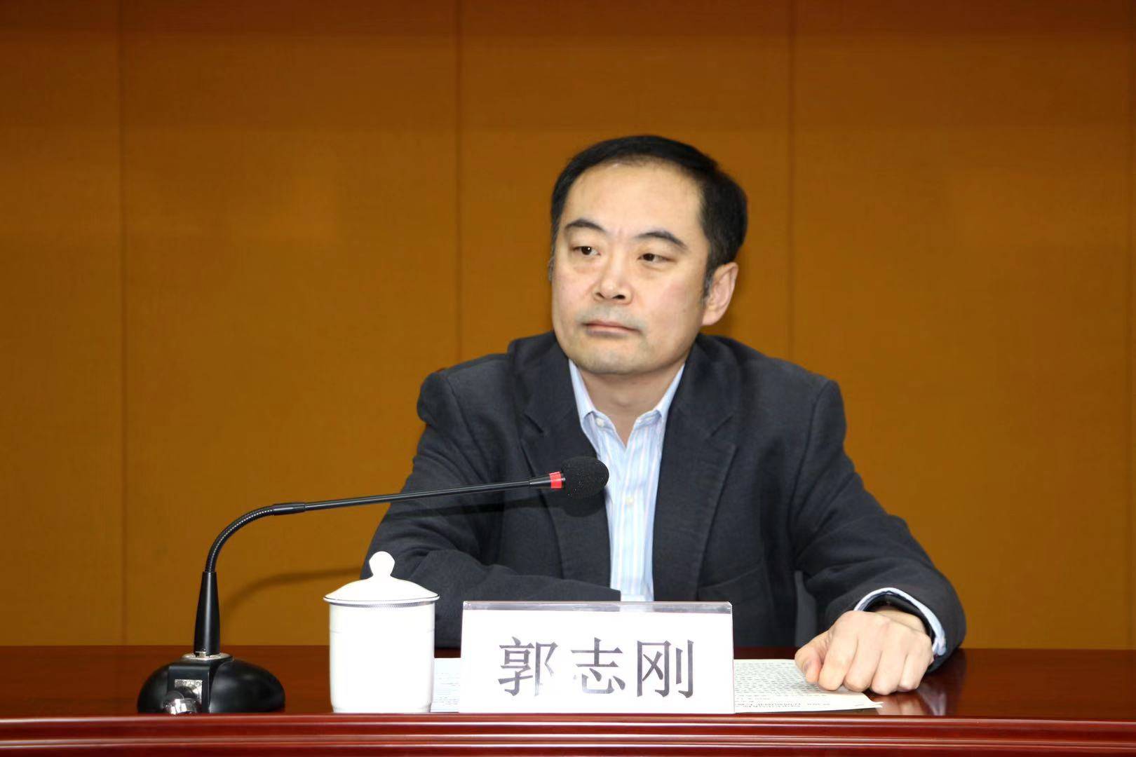 聊城高新技术产业开发区管委会副书记,管委会副主任郭志刚在讲话中