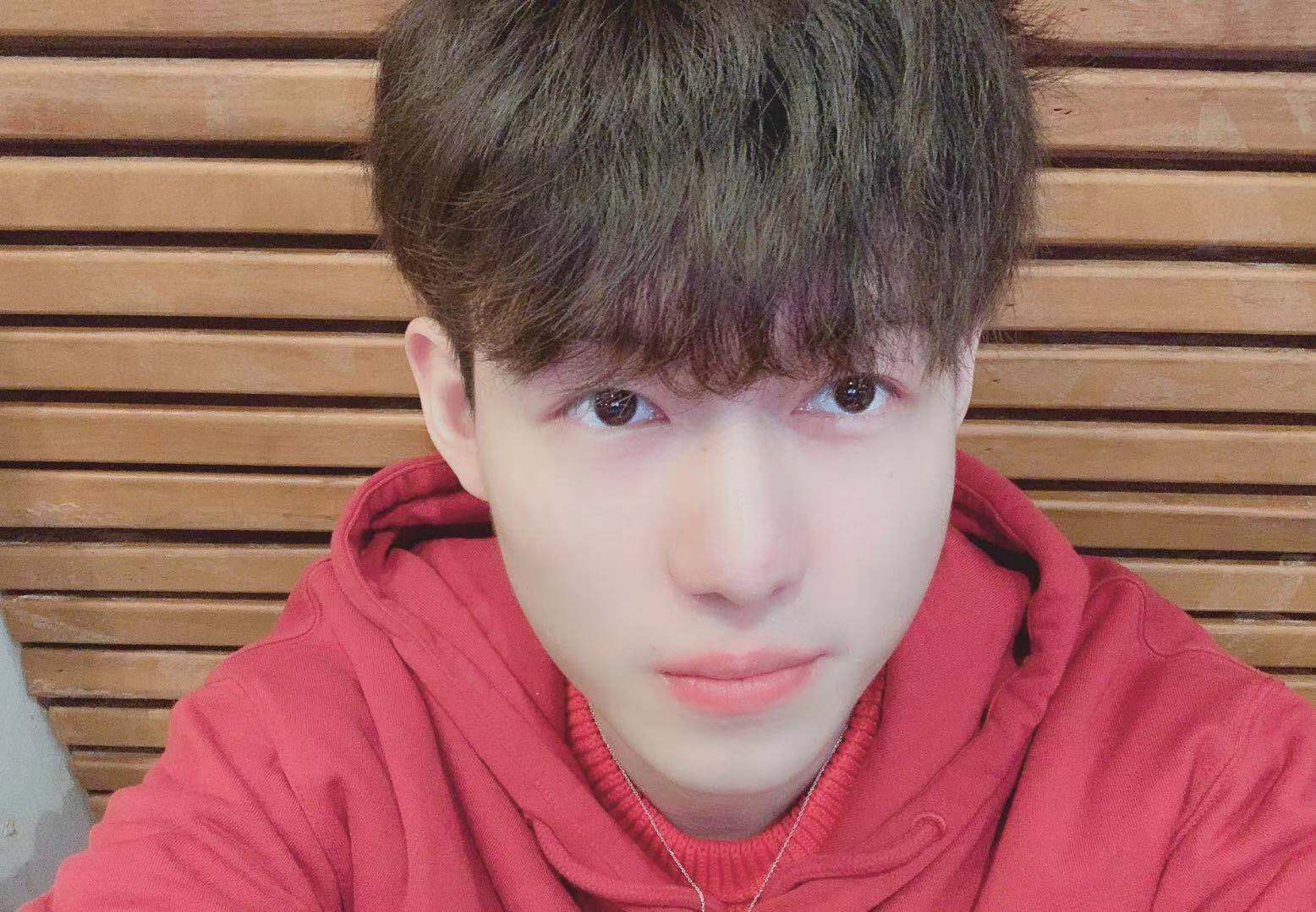 原创kpl:玩梗不是没素质的理由,凉晨公然侮辱女性,深夜发文道歉